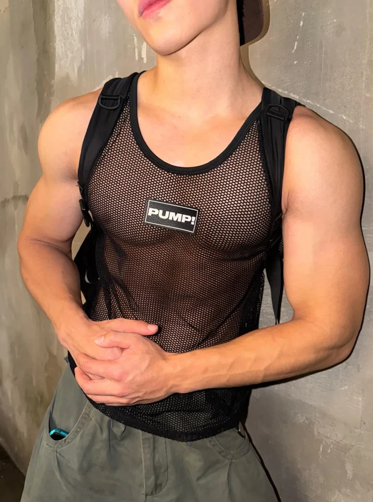 LayerUp-1_edit_1947x2616