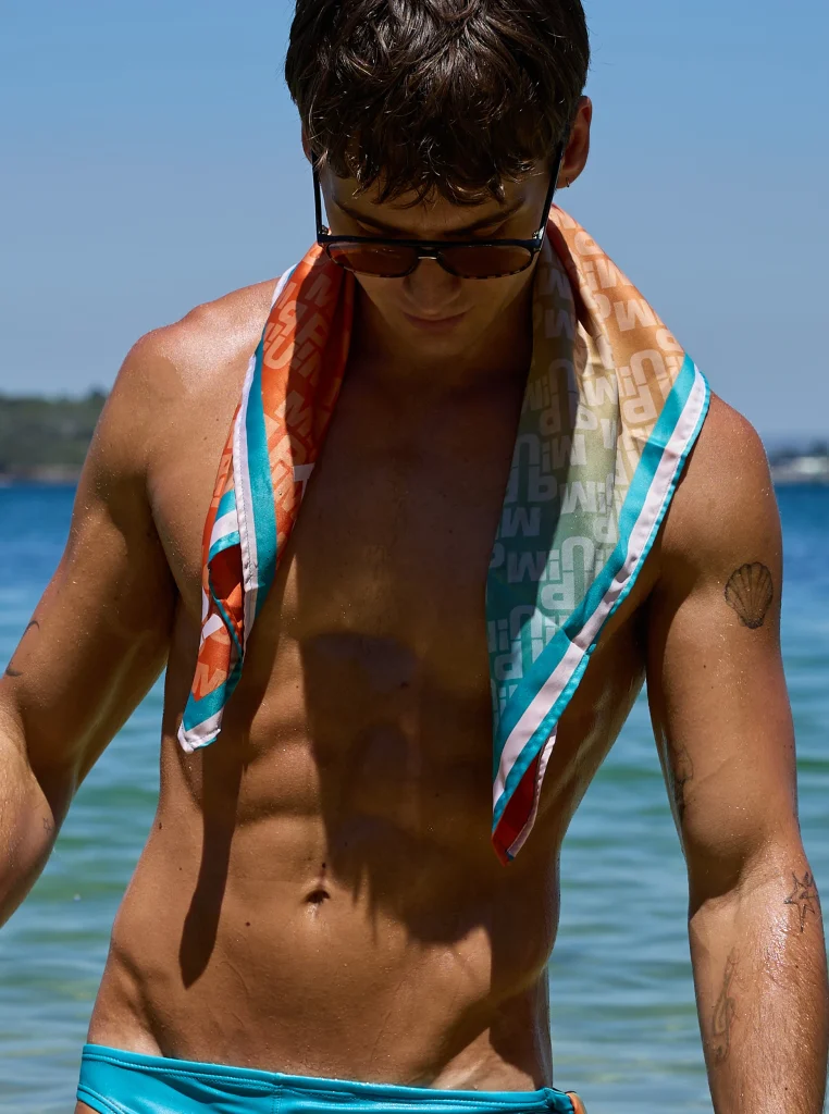 Scarves-1_edit_1947x2616